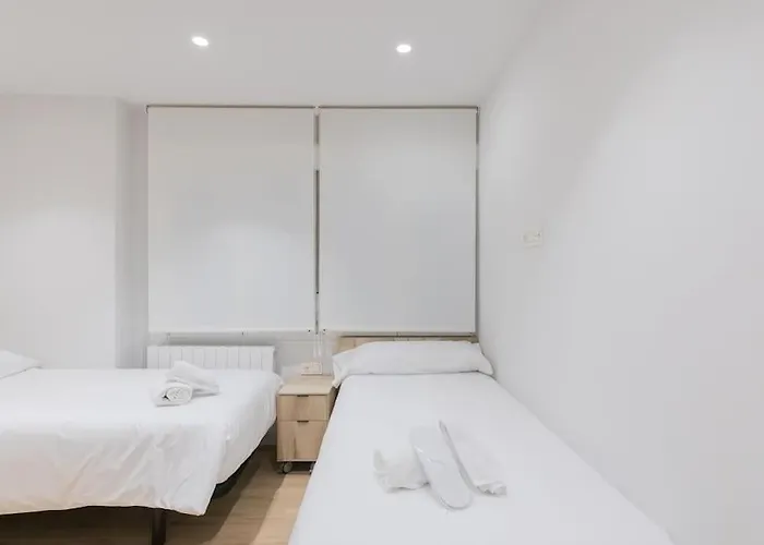 La Cruz Cozy By Next Stop Більбао