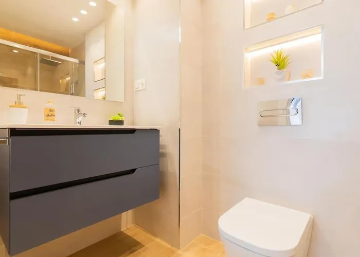 La Cruz Cozy By Next Stop Більбао