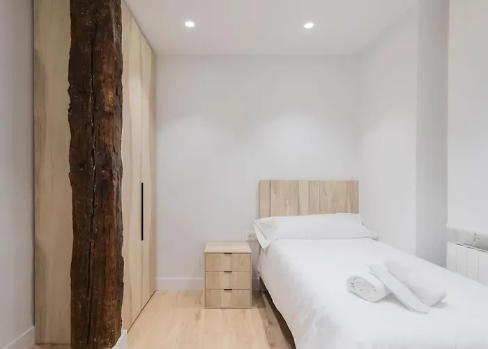 Апартаменти La Cruz Cozy By Next Stop