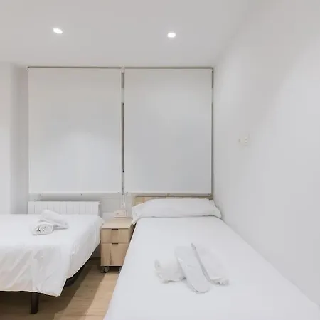 La Cruz Cozy By Next Stop Більбао