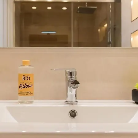 La Cruz Cozy By Next Stop Більбао